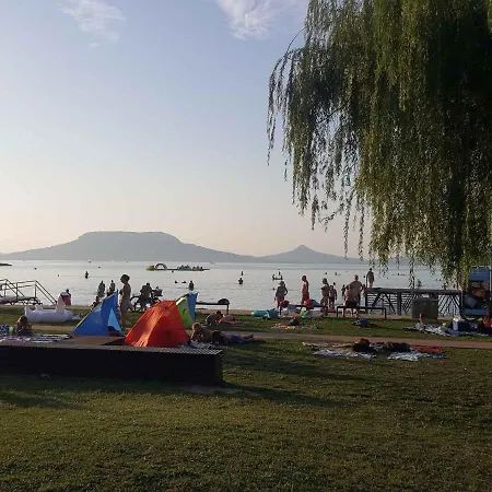 In Fonyod/balaton 18691 度假居 鲍洛通费尼韦什