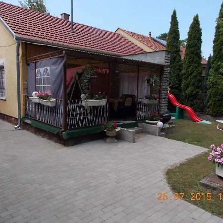 In Fonyod/balaton 18691 度假居 *